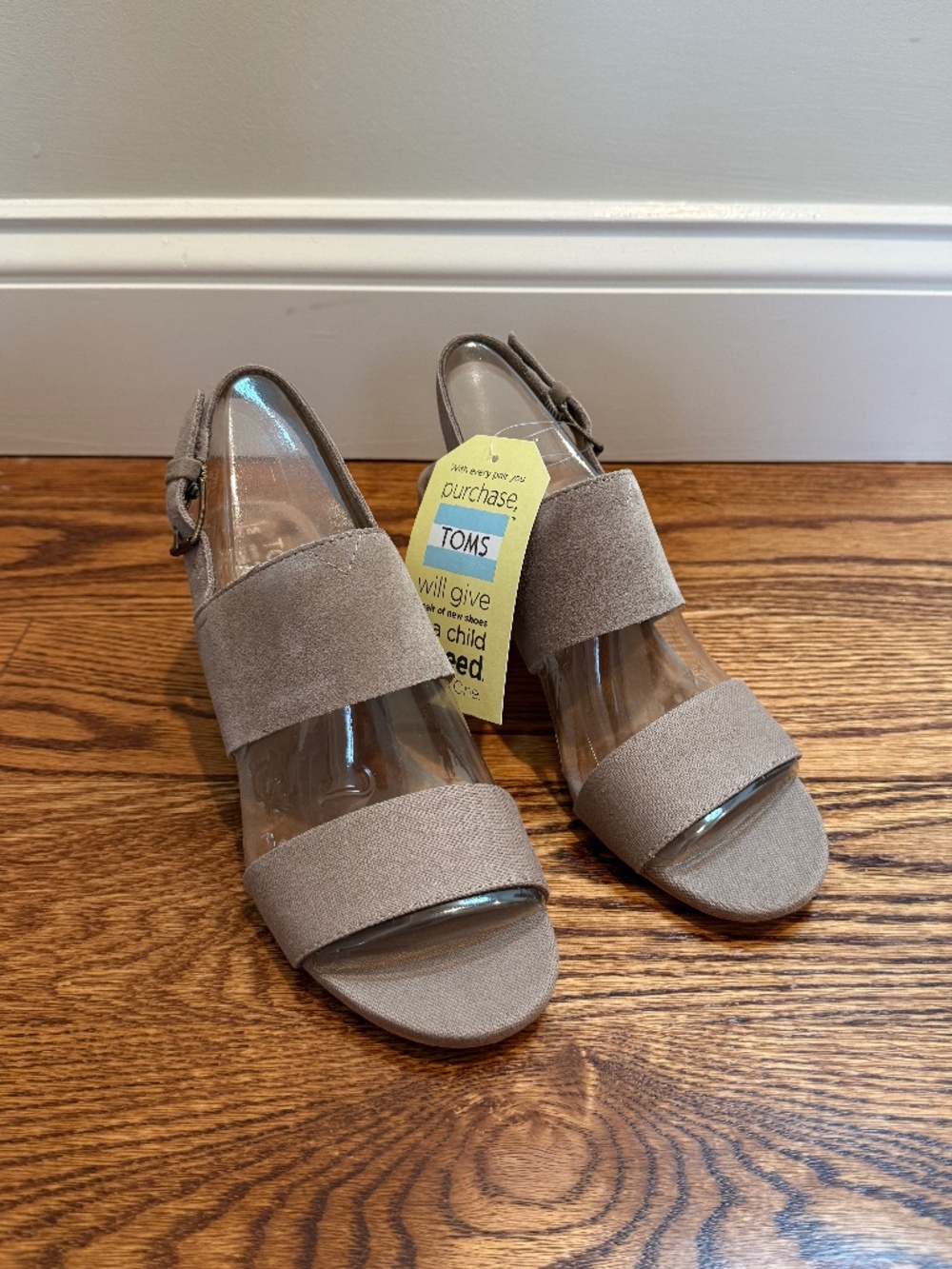 NEW! TOMS Sandals